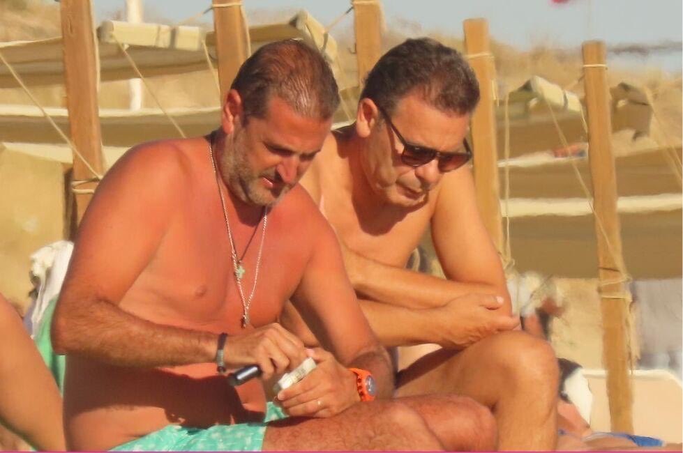 ortoirlandes's tweet photo. Para quem não acredita que andam javalis na praia a roubar os cidadãos: https://t.co/b687GBcNZK
