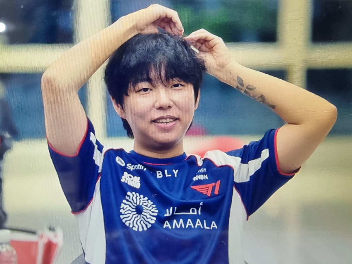 splendid__cute's tweet photo. 260808 프리뷰
#T1WIN https://t.co/1BwoStJMow