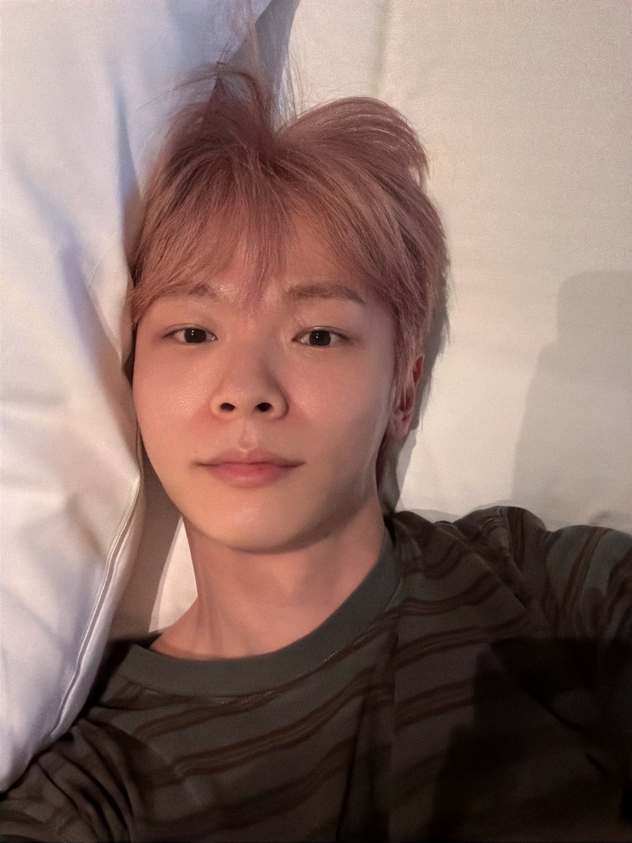 iluvjddd's tweet photo. #왈왈이트친소 #왈친소 #트친소
7nn일차 핸드폰중독 녜프 왈왈이랑 친해질 왈왈이분 구합니다 미성년자 왈왈이입니다💞 https://t.co/7t8judExUj