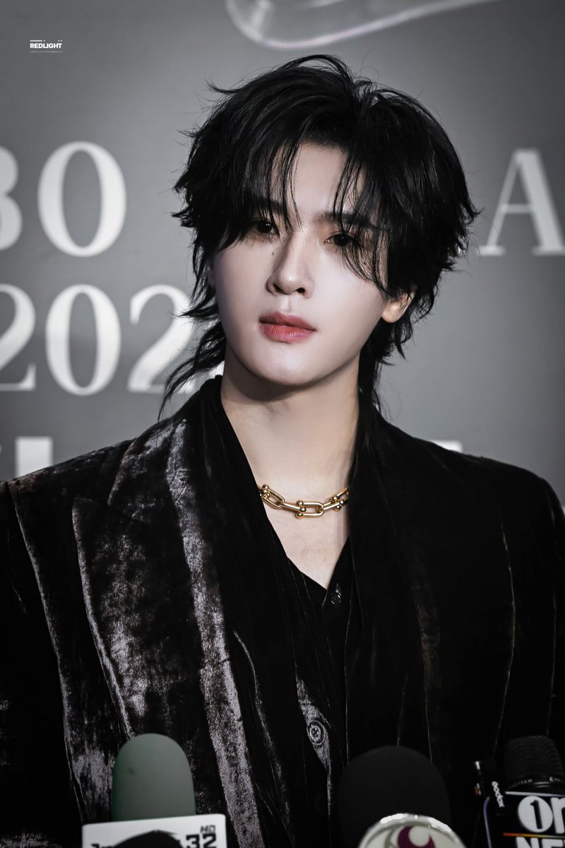 xiaoxindaily's tweet photo. Handsome and beautiful Zhan Xuan!! 😳

#ZhanXuanWeiboGala2026
#WeiboGala2026xSiamParagon https://t.co/4CNbdNlkLU