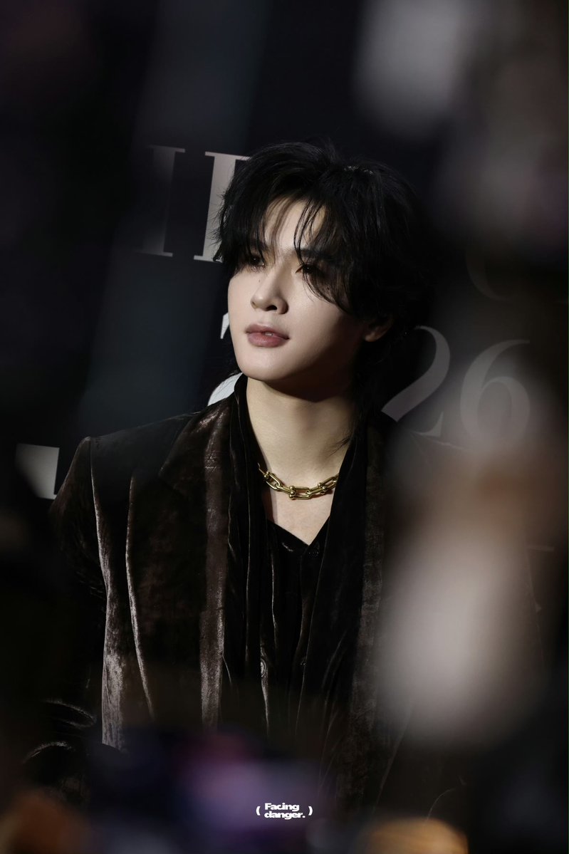 xiaoxindaily's tweet photo. Handsome and beautiful Zhan Xuan!! 😳

#ZhanXuanWeiboGala2026
#WeiboGala2026xSiamParagon https://t.co/4CNbdNlkLU