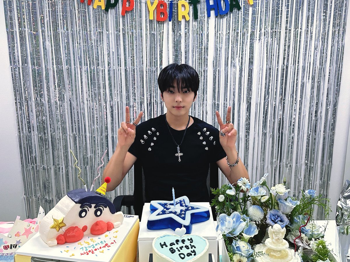 GHOST9OFFICIAL's tweet photo. [📸]

HBD TO ME 🎂🥳

#LEEKANGSUNG #이강성 #HBD_KANGSUNG
#HAPPY_KANGSUNG_DAY
#GHOST9 #고스트나인 https://t.co/OgxaSiOurt
