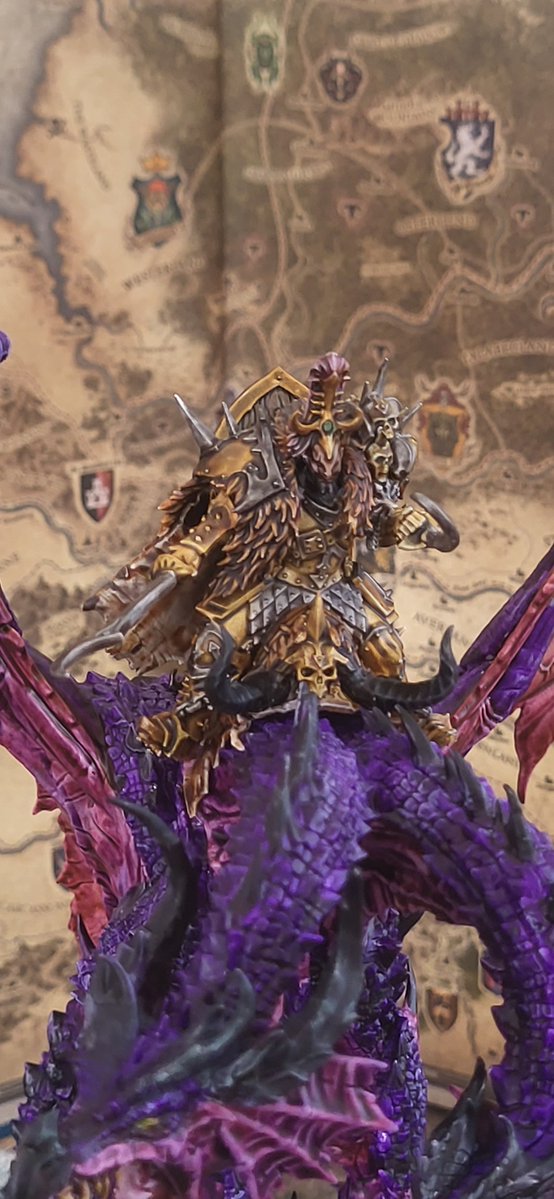 TGrudges's tweet photo. I was very lucky to paint up a brand new Chaos Lord and Dragon
A BIG thank you to our friends at Games Workshop for the mini
I decided to kitbash the Lord to make both him and the dragon dedicated to my chosen god... SLAANESH!
#AdWIP #TheOldWorld #WarhammerCommunity https://t.co/IKPvOkqEFP