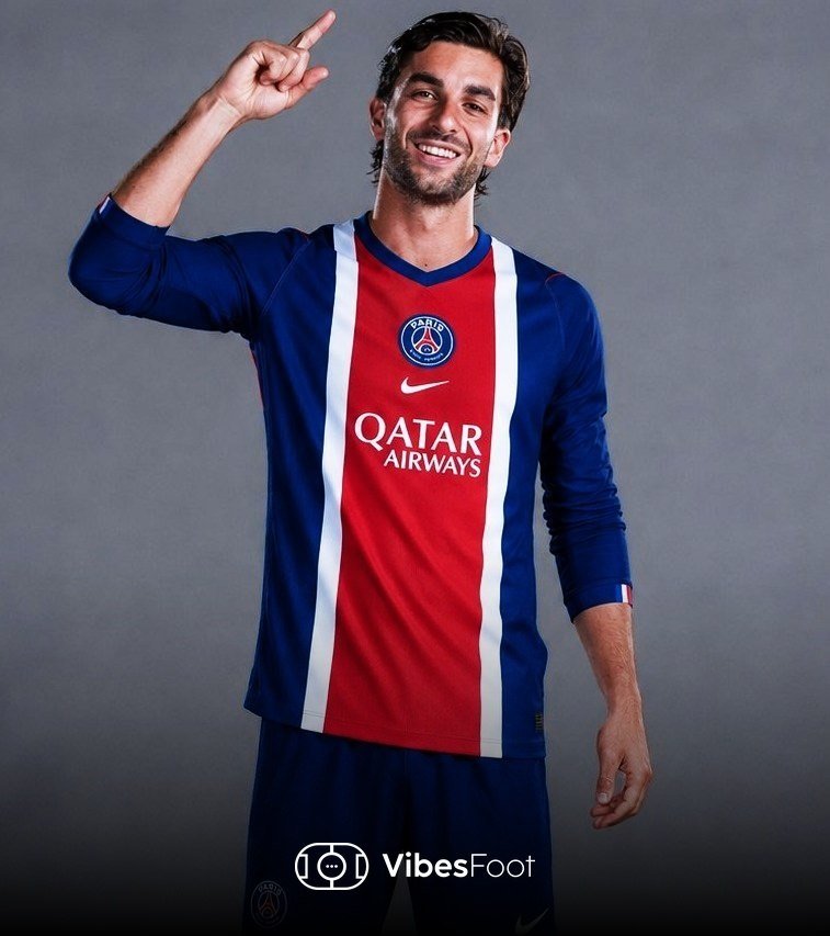 VibesFoot's tweet photo. 🔴💣 𝗙𝗘𝗥𝗥𝗔𝗡 𝗧𝗢𝗥𝗥𝗘𝗦 🇪🇸 𝗦𝗘𝗥𝗔 𝗨𝗡 𝗝𝗢𝗨𝗘𝗨𝗥 𝗗𝗨 𝗣𝗦𝗚 𝗟𝗔 𝗦𝗔𝗜𝗦𝗢𝗡 𝗣𝗥𝗢𝗖𝗛𝗔𝗜𝗡𝗘 ! ❤️💙

Montant du transfert : environ 50 M€. 🤑

Le joueur est déjà d'accord avec le club de la capitale pour un contrat jusqu'en 2030. ✍️

🗞 @MatteMoretto https://t.co/DsaAVUXIBO