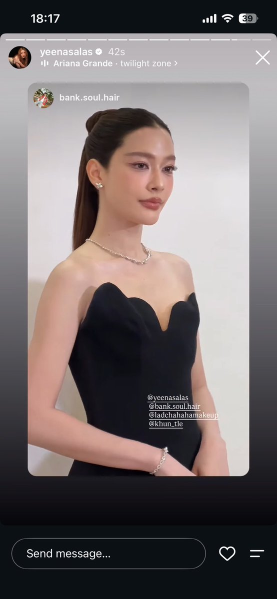 artis_26's tweet photo. หัวใจจะวายคับ

GINA AT WEIBO GALA 2026
#GINAXWEIBOGALA2026 https://t.co/8jbvgEeHnB