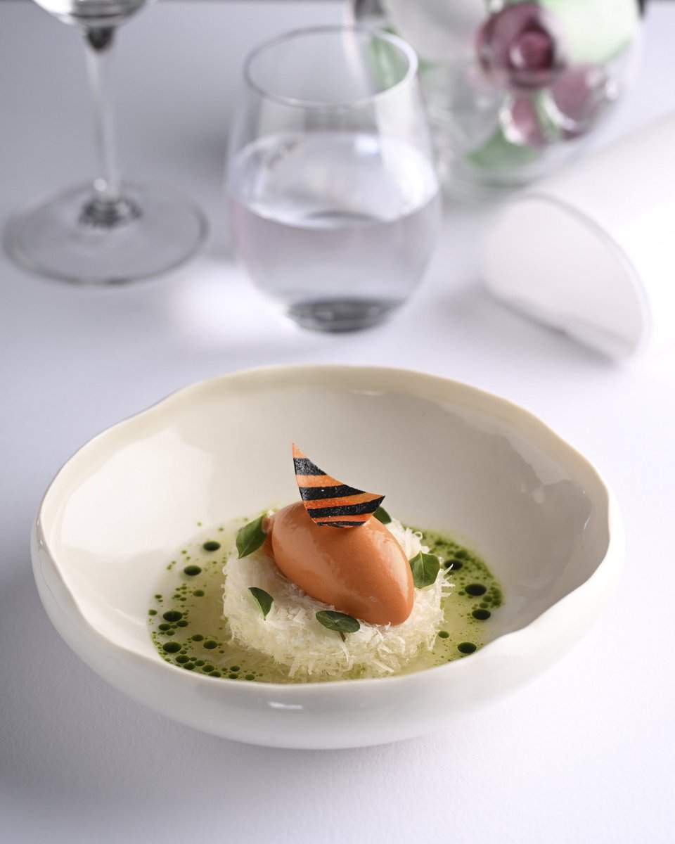 Midsummerhouse's tweet photo. Gazpacho Sorbet.  36-month aged Parmesan, Thai basil &amp; oregano ⭐️⭐️ https://t.co/L2Pyg17eYc