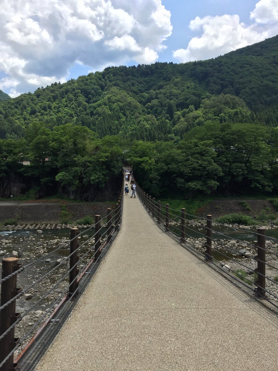 harapppaa's tweet photo. この間白川郷に行ってきました🌻
風情があって夏を感じれてとっても素敵でした〜🏞️ 
みな��んの夏はどんな予定ですか？🤤 https://t.co/o9kVlDPqkJ