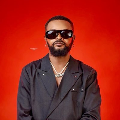 charlyconfort01's tweet photo. #NouvellePhotoDeProfil https://t.co/DwHm4FWUS5