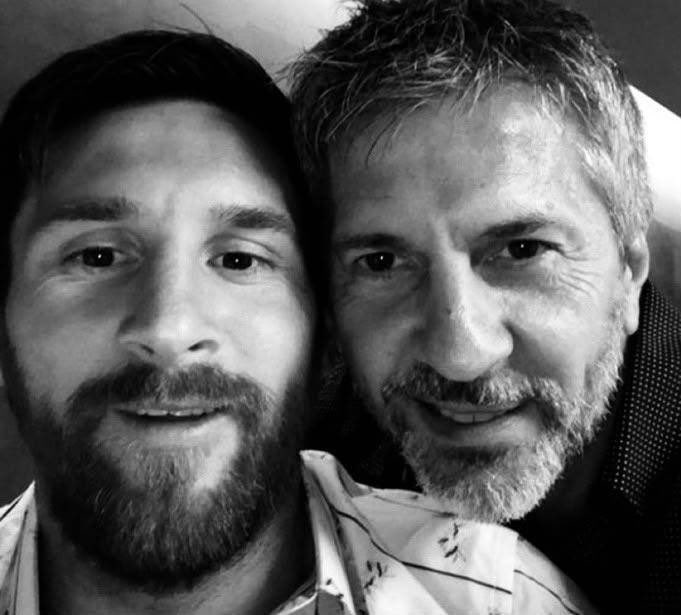 YKoluwaseun9's tweet photo. Lionel's Messi father passeď away at 68. Rest peacefully, Jorge. 🕊️ https://t.co/ECLRnu0Dv5