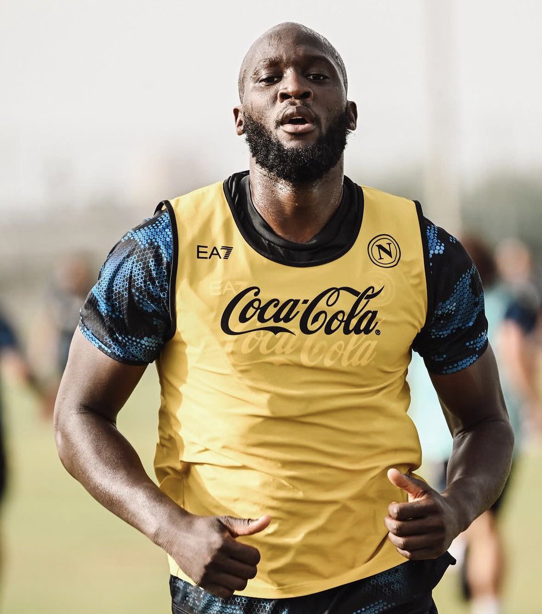 MatteMoretto's tweet photo. Romelu Lukaku ha dato massima apertura al Fenerbahçe. L’attaccante ha detto sì.

L’accordo economico tra le parti è vicino e nelle prossime ore i due club inizieranno a parlare della cifra del trasferimento. 

Le novità raccontate nella notte su Youtube: https://t.co/8RaAT23MuX https://t.co/TEalPWyUca