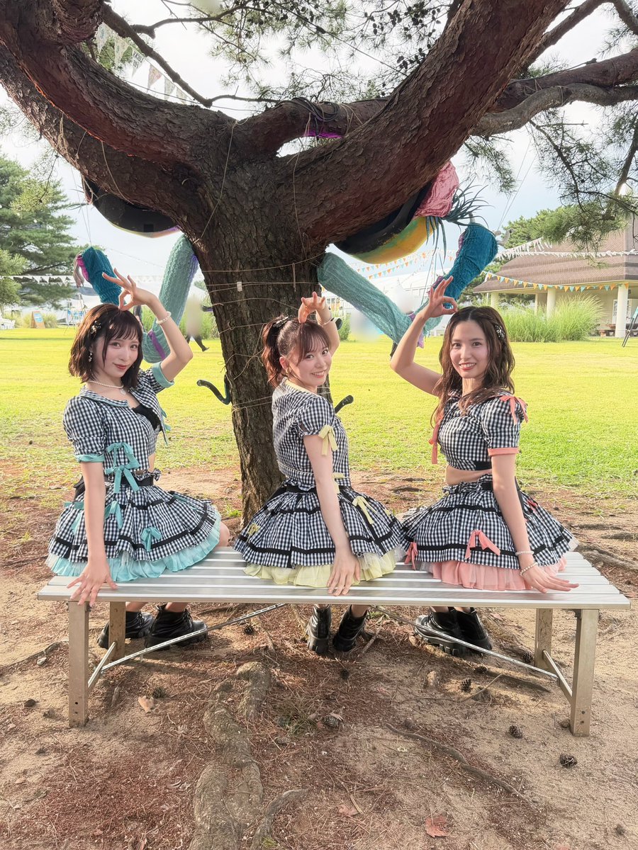 miumiu_0403's tweet photo. 令和8年8月8日🐝
大切な日😊
またみんなでライブしたいな！ https://t.co/wFR7pSFgLO