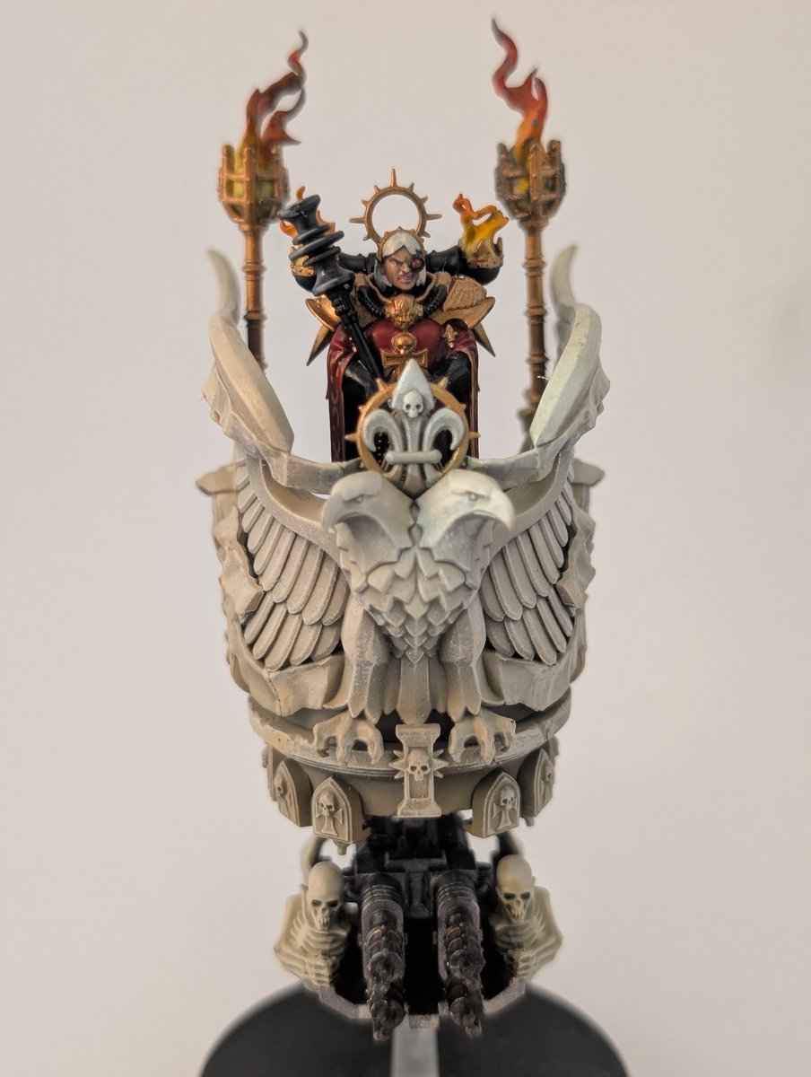 MaryNetheryArt's tweet photo. My Junith Eruita 🔥 I was really happy with her when I was finished, but it was the first time I tried using varnish on a non-vehicle I lost SO much detail 🙁 you live and you learn!
•
#warhammer #warhammer40k #miniaturepainting #adeptasororitas #battlesisters https://t.co/B9fmK2Ma5i