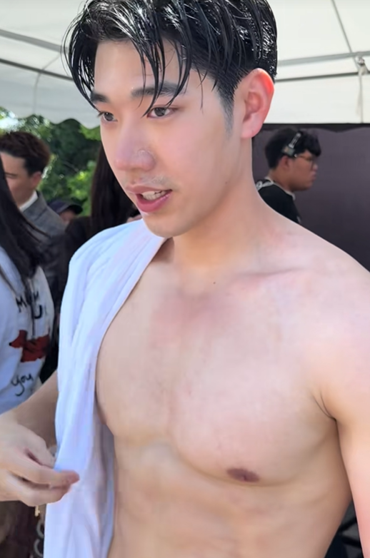 vclfpgtykwp8n0's tweet photo. Thime19 
🔥 ในกลุ่มไม่เบลอ / คลิ𝐱เต็ม 🌟
 เข้ากลุ่ม  @jimahh
https://t.co/mjfVxj4VnY https://t.co/n7NuslXzzk
