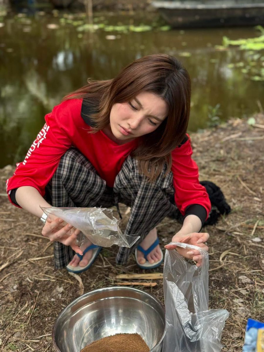 blueshitr_'s tweet photo. พี่คนสวย                              ไอ้เปี๊ยก https://t.co/vqaFEbU1CY