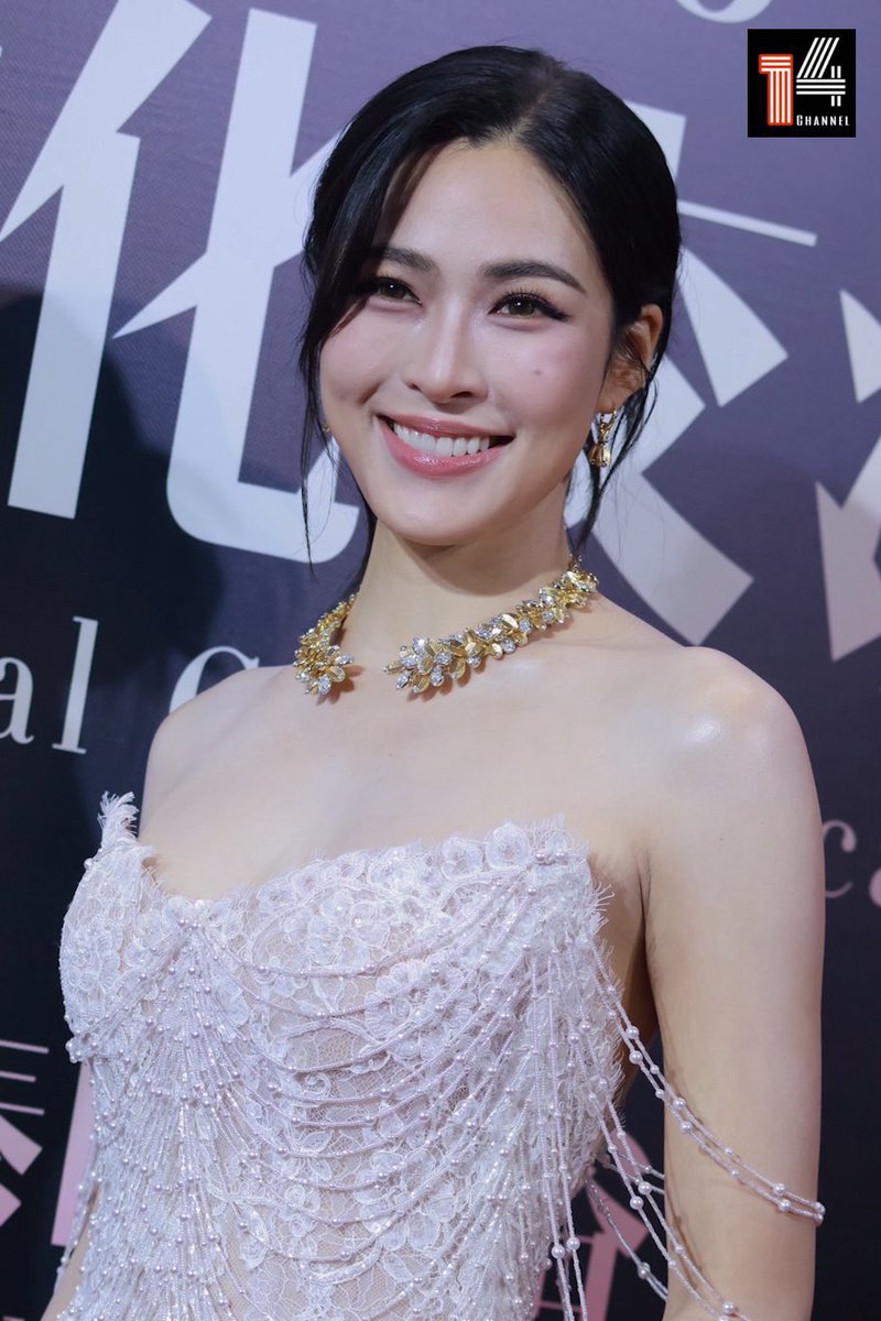 LingOrmTagTrend's tweet photo. เหมือนร่างนางงามประทับ สวยสง่าม้ากกกกก

#LinglingxWeiboGalaNight
#LinglingKwong #หลิงหลิงคอง https://t.co/rN6LFOLnuR