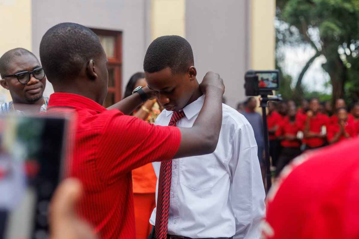 cornelmedia_'s tweet photo. Memories we captured for Lumai Fumbelo during his stay in Mfantsipim 📸✨❤️🖤❤️
Let me know your favorite slide in the comments
#mfantsipim #lumaifumbelo #kwabotwe #documentary #cornelmedia https://t.co/JRW3pR7DiG