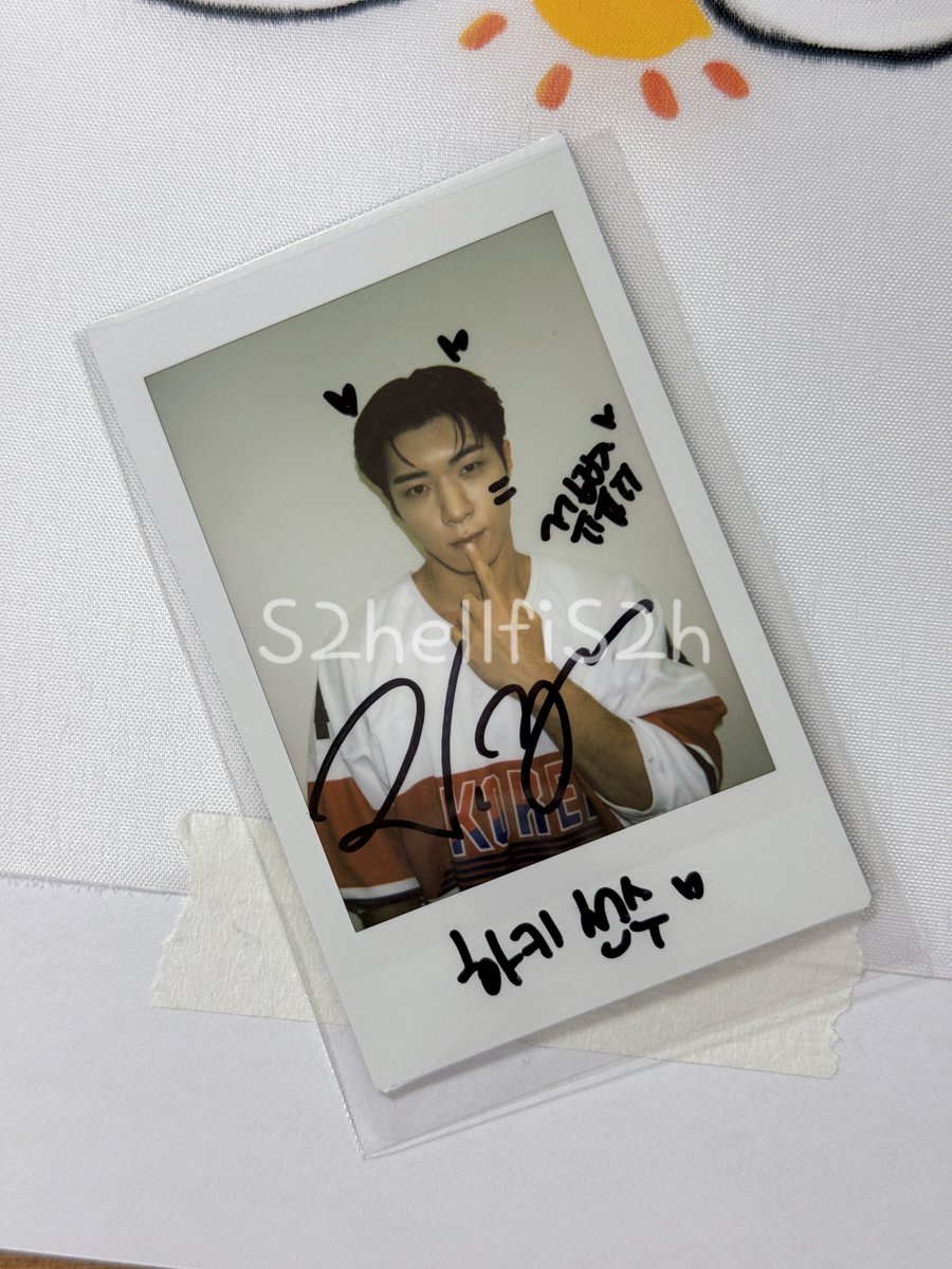 S2hellfiS2h's tweet photo. 260808 #와이엇 #WYATT
  
앉자마자 자기 궁금한게 있다그래서 말해보랬더니 자길 왜 좋아하냐고 물음 
그런데 그 질문한 이유에 여자가 감동먹엇다
    
내가 본인을 좋아하고 난 이후에
본인이 초심을 지키려 노력할테지만
그래도 어쩔 수 없이 변화가 있는것도 있을거다
그럼에도 내가 자길 좋아하는 그 처음의 감정과 마음을 유지시켜주고 싶어서, 자길 왜 좋아하는지, 그 이유가 되는 모습들은 변하지 않게 하고 싶어서 알고싶엇다 함........... #남자가여자를감동시켯다