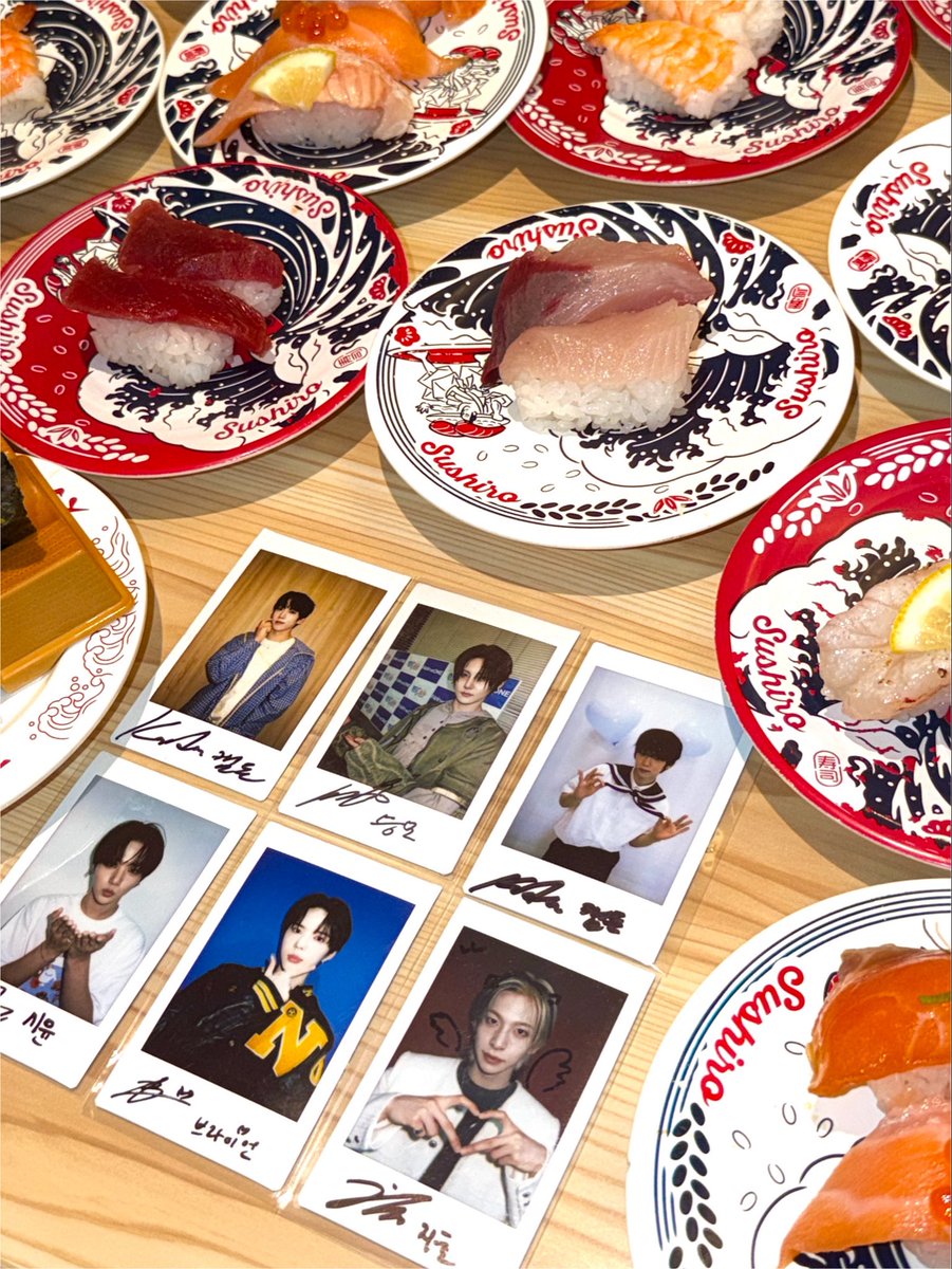 choijihofan's tweet photo. 스시로 야호~ 🍣🍱 #두비두밥 https://t.co/bJ5v4uNg2I