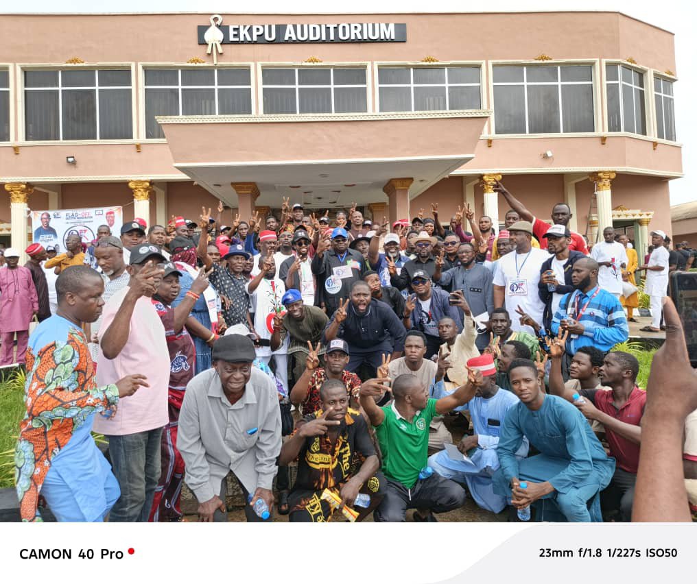 OKMOVEMENT_OFF's tweet photo. https://t.co/WR4KGxh2Pu MASSIVE TURNOUT! A GRAND FLAG-OFF AS OK MOVEMENT OFFICIALLY TAKES OFF IN EDO STATE https://t.co/GX3QbSQjT4