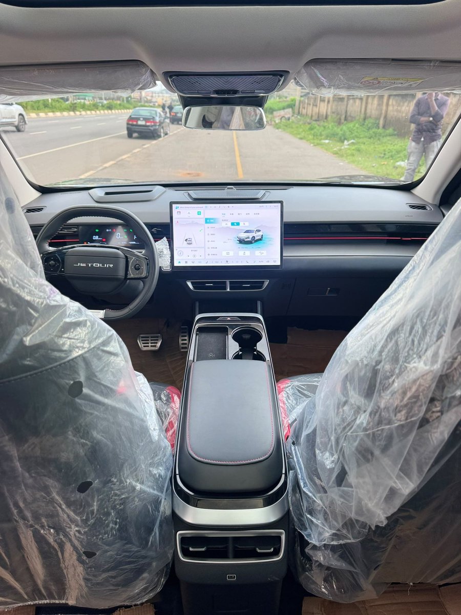 humble_Bash1's tweet photo. BRAND NEW JETOUR DASHING 2024 MODEL GOING FOR JUST 45M LOCATION ABUJA, CALL OR WHATSAPP 09077670304 https://t.co/JYJ6KYXbnS