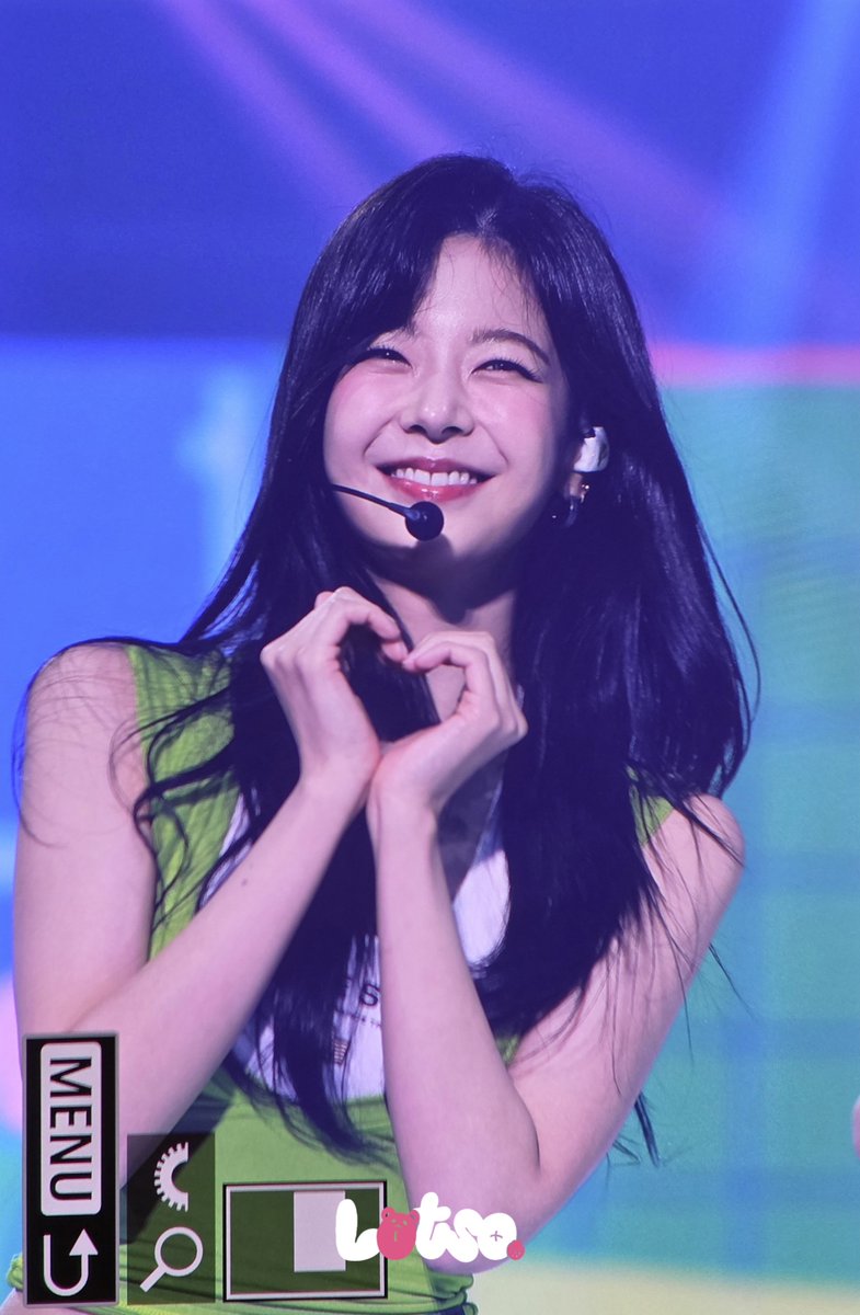 DinSongLotso's tweet photo. 260808 WITH LIA🐻

#리아 #LIA #있지 #ITZY https://t.co/C6CXSRwaeY