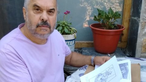 ManelMarquezB's tweet photo. La doble vida de un médico berciano que recopiló cientos de datos de represaliados del franquismo.
Emilio Barcia Merayo aprovechó sus vusitas médicas para obtener información de fusilados por los franquista.
Hoy se han conocido sus datos.
#MemoriaHistorica https://t.co/fAVTIFj6yz https://t.co/RnwAUaSwhr