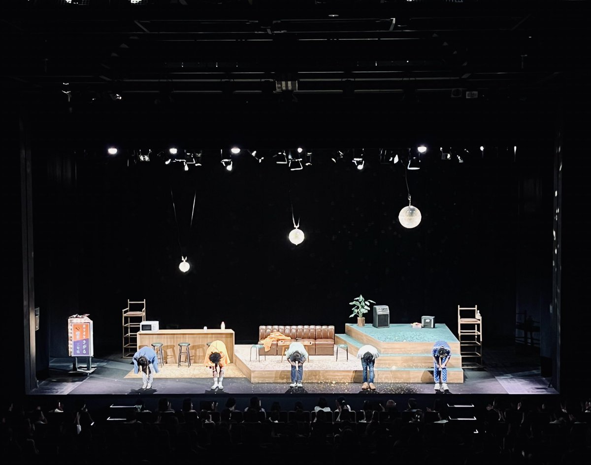 tamotsun_jp's tweet photo. 🎊朗読劇「 #たもつん 」Aチーム📕
千秋楽公演が無事終了しました🎉‼️

ご来場いただきました皆様ありがとうございました‼

たくさんの歓声と拍手に夢岡高校OB一同、厚く御礼申し上げます🙇‍♂️🙇‍♂️🙇‍♂️

明日はBチーム公演2日目✌️
まだまだ『たもつん』は終わりません！
皆様のご来場お待ちしております⚾️✨ https://t.co/8sLKZd89Op