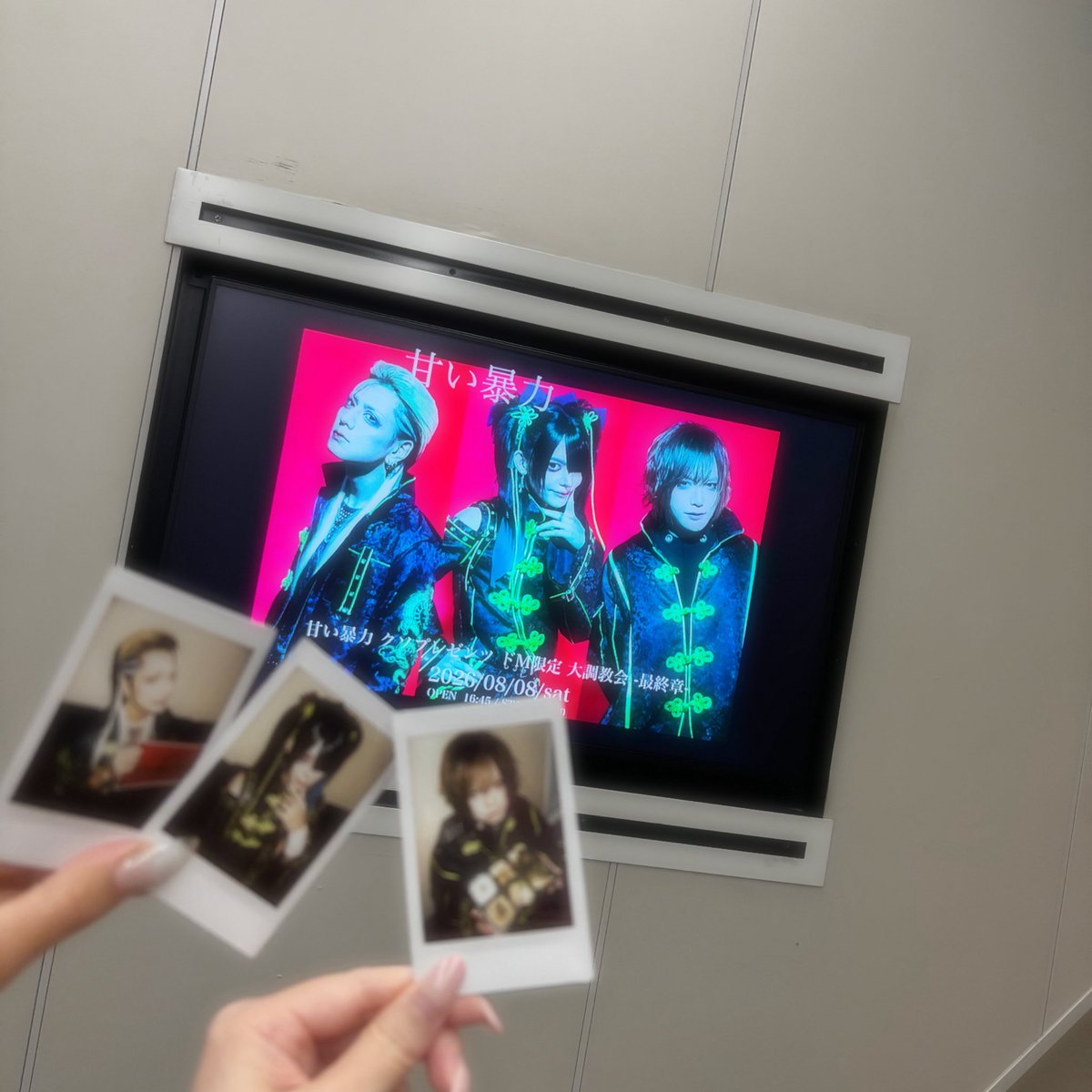 aknmktc's tweet photo. ✟大調教会✟ inなんばハッチ❣️バチクソかっこよかった🥺名前が無いと夜乙女でチケ代無料🙂‍↕️ステージセットも照明もバカクソかっけえしバカでけえカメラ入ってるし、甘い暴力って、メジャーバンドだった❓誘ってくれて、ありが㌧🫶🏻 https://t.co/sTom4sogBh