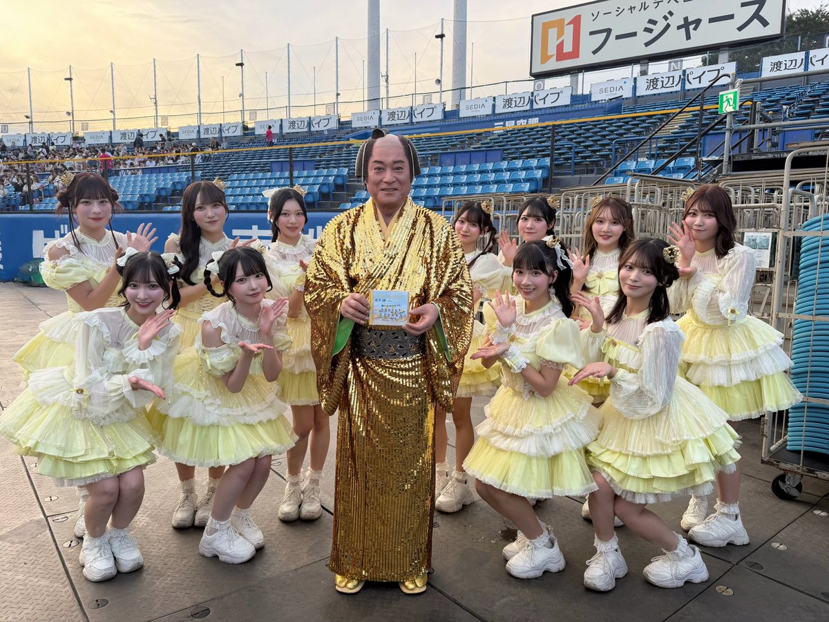 Nearlyequal_joy's tweet photo. 「東日本大震災・九州災害復興チャリティー 2026 神宮外苑花火大会」にて
#松平健 さんと撮影させていただきました⟡.·

ありがとうございました🎆ˎˊ˗

#神宮外苑花火大会
#ニアジョイ https://t.co/9wX5L9N5VS
