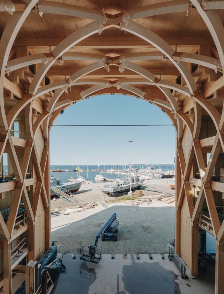 SustainableTall's tweet photo. Estonia’s new national history museum and climate ministry office includes this *incredible* timber atrium 

Built with local Estonian timber too…

Designed by KAVAKAVA OÜ https://t.co/gxJ9hW6nJm
