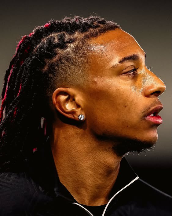 diorsfree's tweet photo. my favorite meal is olise’s eyebrow slit like this shit is so cunt https://t.co/ijfrSxENUP