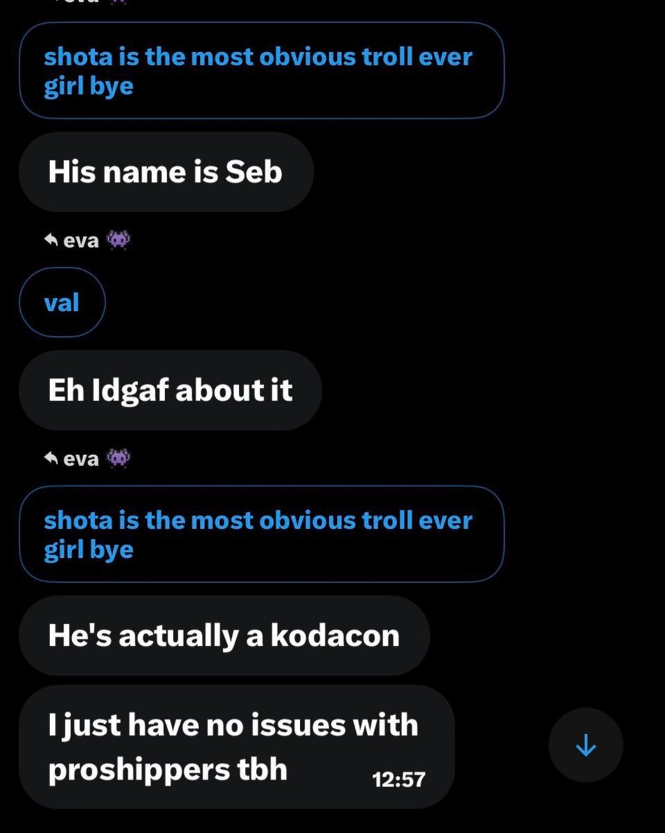 MyrianelleCEO's tweet photo. Oh let me not forget, this "shotaloligrapist" person who you all think is a ragebaiter is ACTUALLY into this stuff. And here's clover showing support towards him. Not much of a saint now are you Clover https://t.co/T68BbexcB6