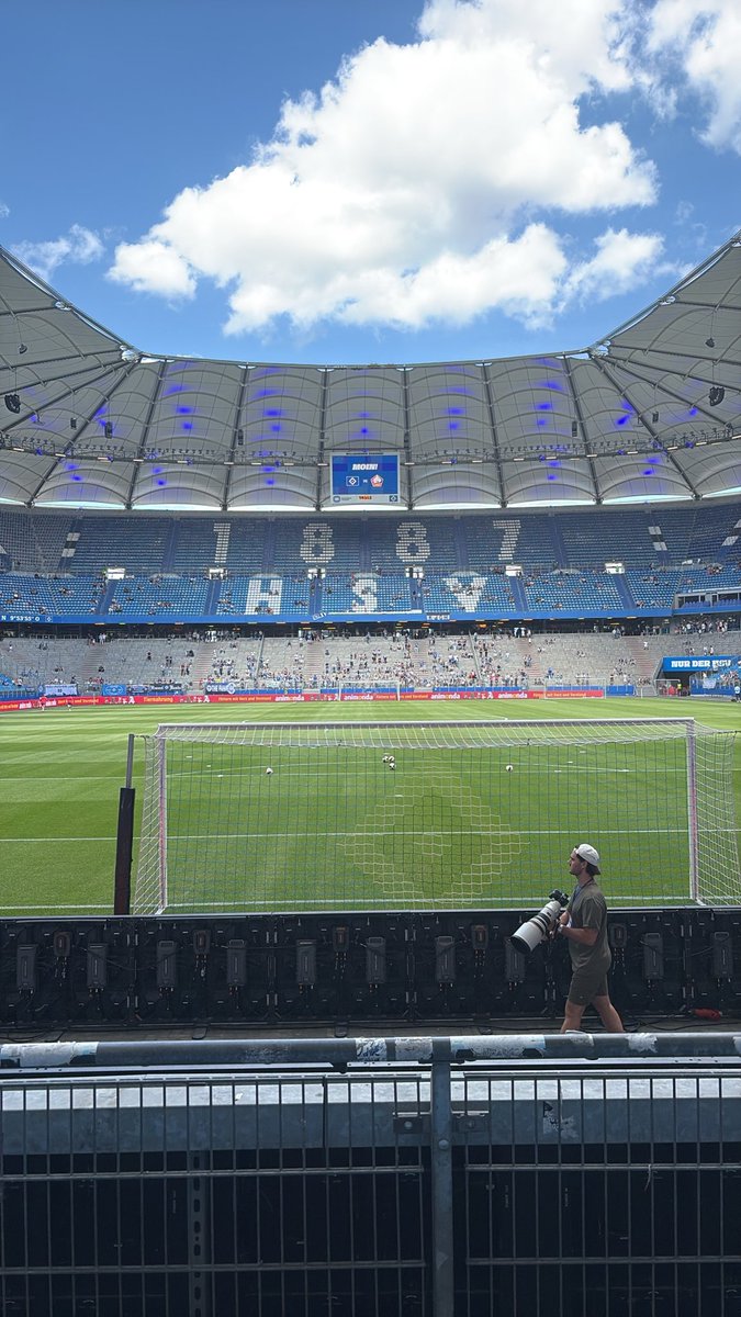 ichhassemotive's tweet photo. Auf n geiles Spiel https://t.co/UzLJGaMGpA