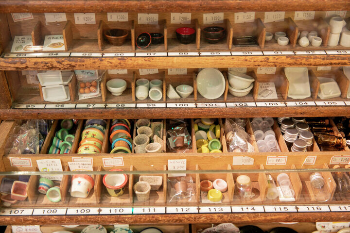 cotrip_twi's tweet photo. 【鎌倉｜イクスタン】

丸七商店街の一角にある、ミニチュア専門店。
鎌倉らしい思い出を詰め込んで、自分だけのお土産づくりをしませんか？

詳しくはこちら⇒https://t.co/PQTVDMr7iM https://t.co/0WvSJva43C