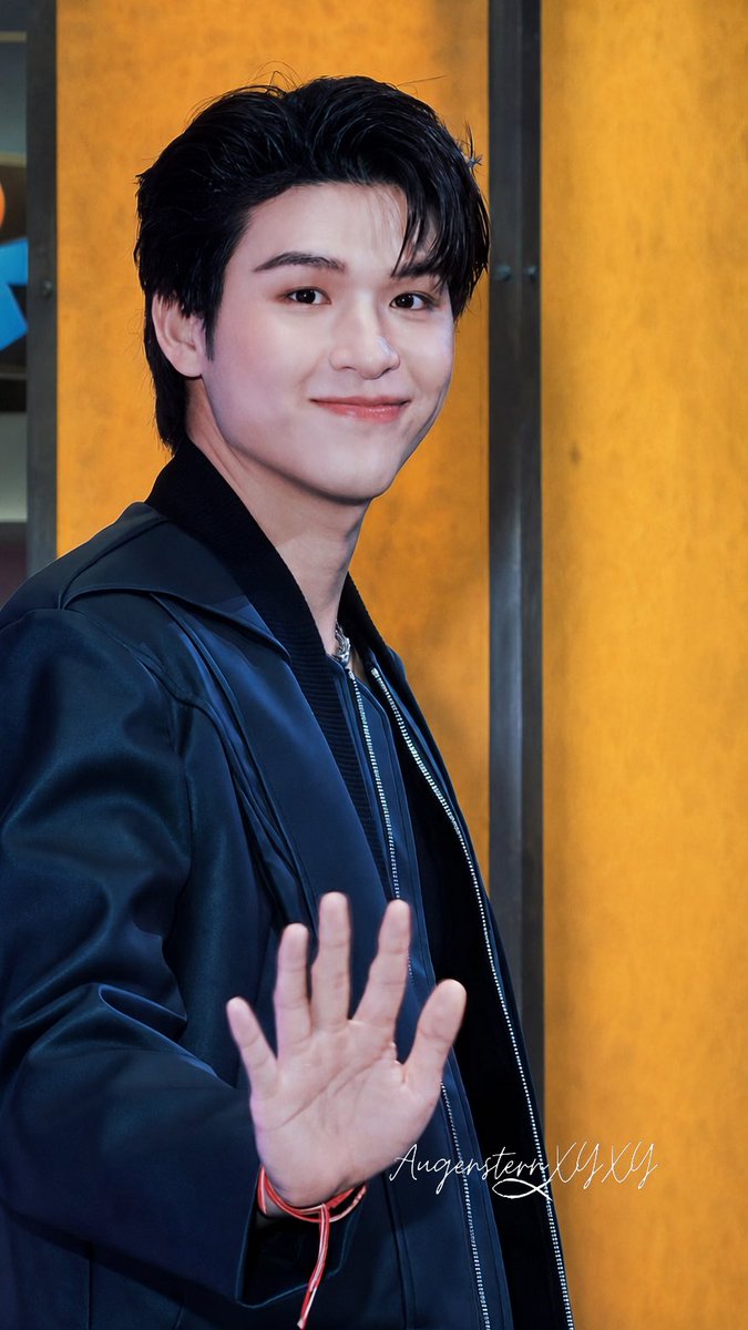 AugensternXYXY's tweet photo. Is this person even real? 😭
Thankyou for noticing me 📷
☁️🩵😭😭😭

SKY X MAYBELLINE MATTE MAX

#MaybellineMalaysiaXSky
#MaybellineMYwithSky
#skywongravee @skywongraveee https://t.co/sMoHGBEWBW