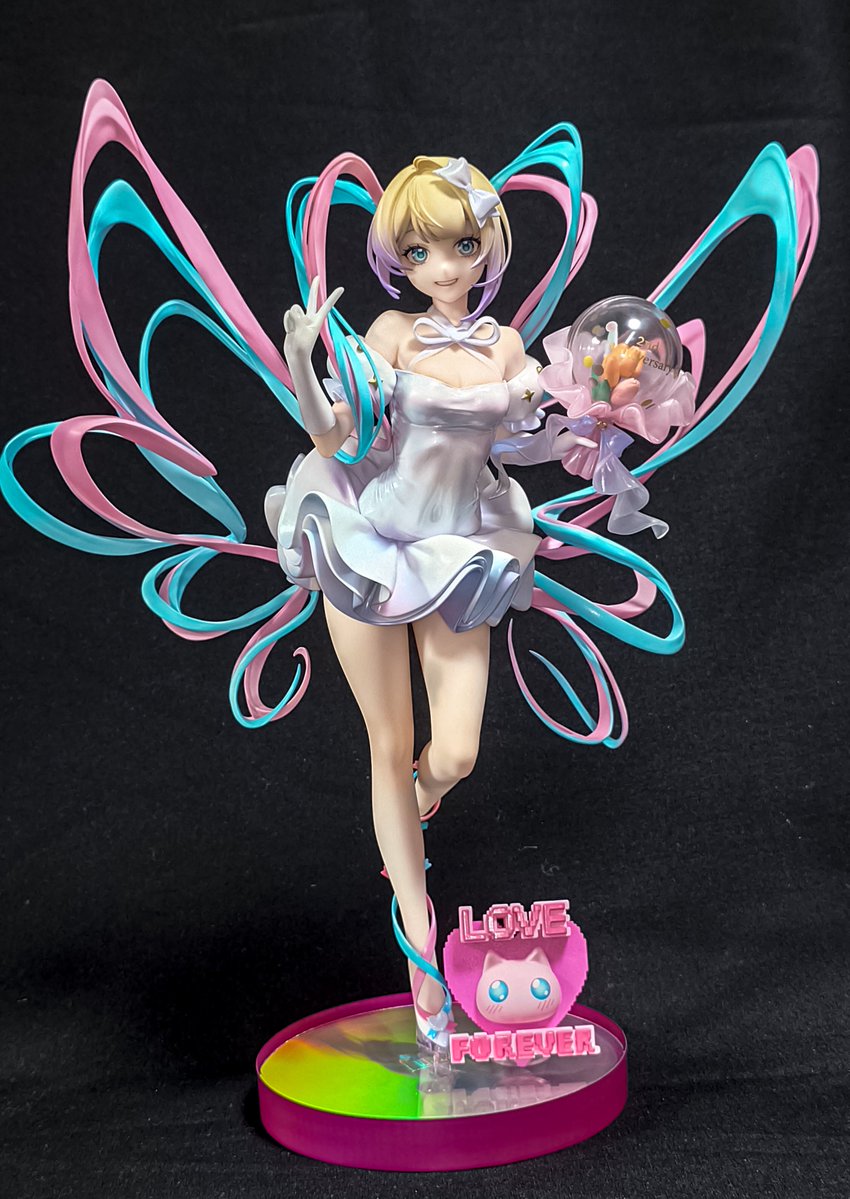 figuTaro's tweet photo. グッドスマイルカンパニー(@gsc_goodsmile)よりNEEDY GIRL OVERDOSE 超絶最かわてんしちゃん Anniversary Party Ver. を開封🩵🩷️

複雑な髪やドレススカートの造形などグッスマさん流石のデキ✨
ドレスも白単調ではなくオーロラっぽいグラデが綺麗です💕
台座もコンパクトで助かる☺️
#超てんちゃん https://t.co/A6vxhhWKve