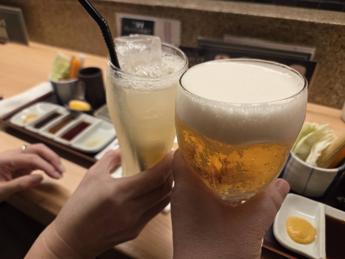 ice1202's tweet photo. 映画めっちゃ面白かった⚽️✨
かんぱーい🍸✨🍸
#ブルーロック https://t.co/WlqurwClxa