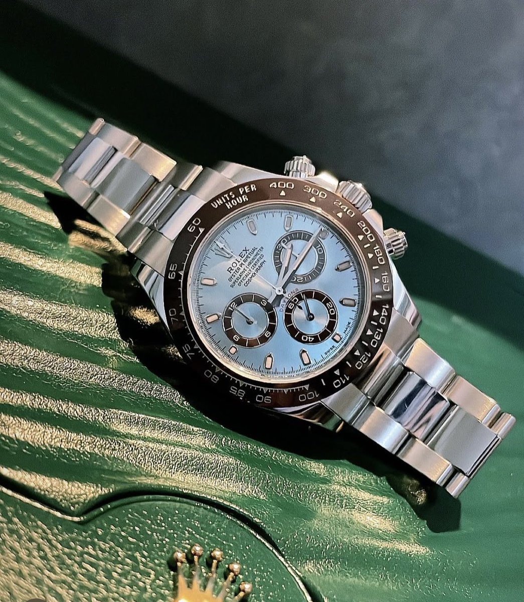 priyam123's tweet photo. ロレックスアイスブルー

これを手に入れるのにどのくらい時間かかったか。

この仕事なら欲しいものぜんぶを手に入れられる https://t.co/6cCFOtCIBF