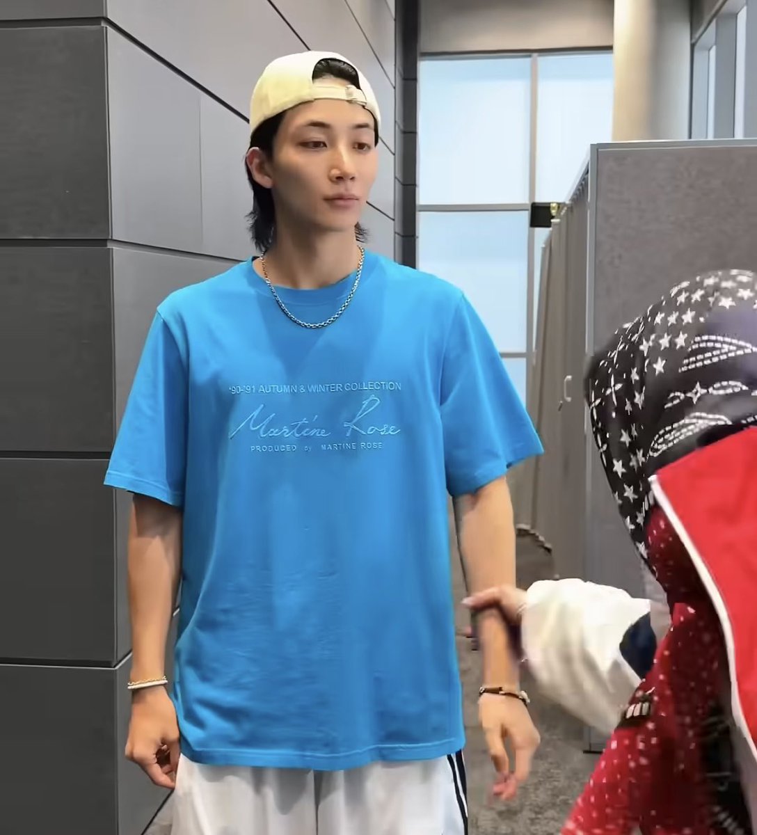 wonubliss's tweet photo. snapback jeonghan 🧢 https://t.co/d0GdI1878F