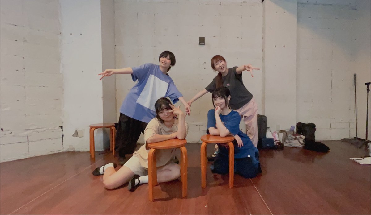 pinohitoproject's tweet photo. 🕺練習しました🕺

本日2曲振り入れを終えました！
計6時間頑張りました〜！

1曲は陽向桜久さんの振り付けです👏

#踊ミュ https://t.co/7MdROoS3sU