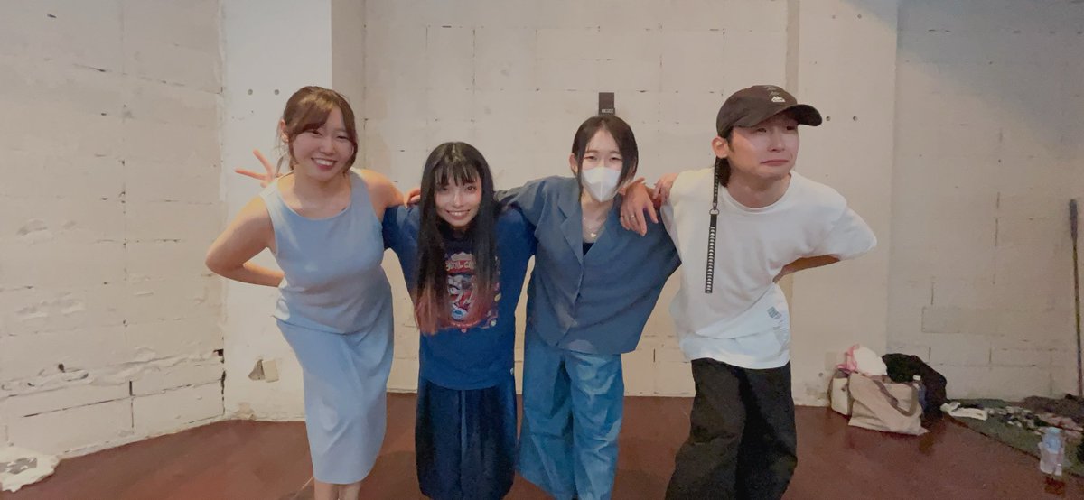 pinohitoproject's tweet photo. 🕺練習しました🕺

本日2曲振り入れを終えました！
計6時間頑張りました〜！

1曲は陽向桜久さんの振り付けです👏

#踊ミュ https://t.co/7MdROoS3sU