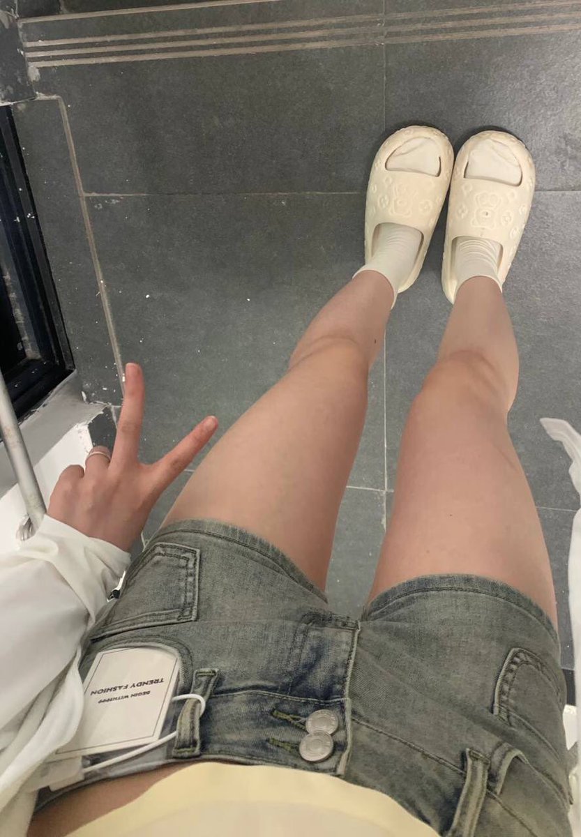 STimothy39144's tweet photo. 出來散步~
順便問一下有高雄人可以認識嗎？
#高雄 #私訊報名 https://t.co/rnIyxmhHPv
