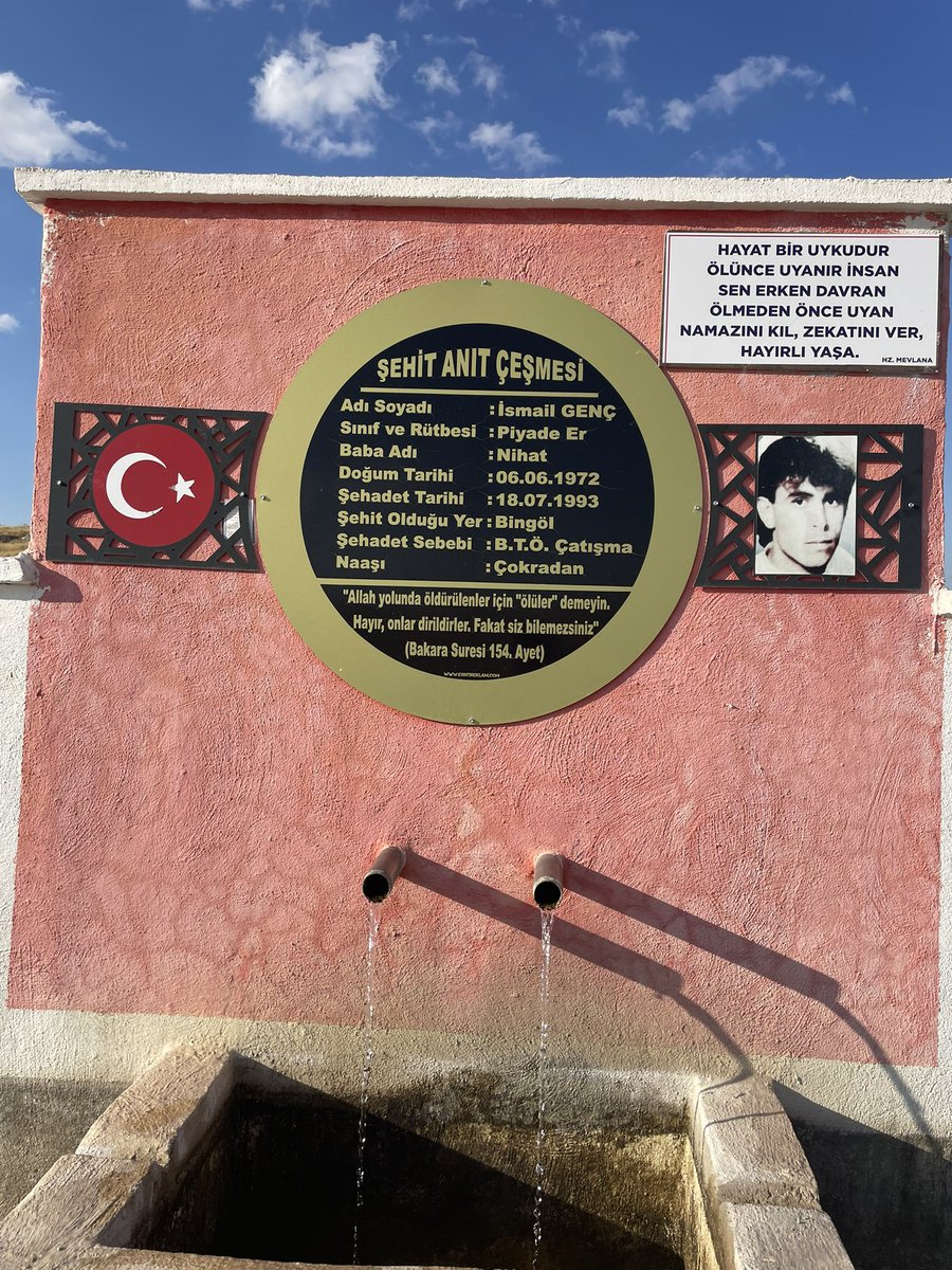Muhalif1968's tweet photo. @KadirYaziciKY yakında Köprülerden, üst geçitlerden çeşmelerden Şehit isimlerini sildirirse şaşırmayın. https://t.co/1qXHEBpLnR