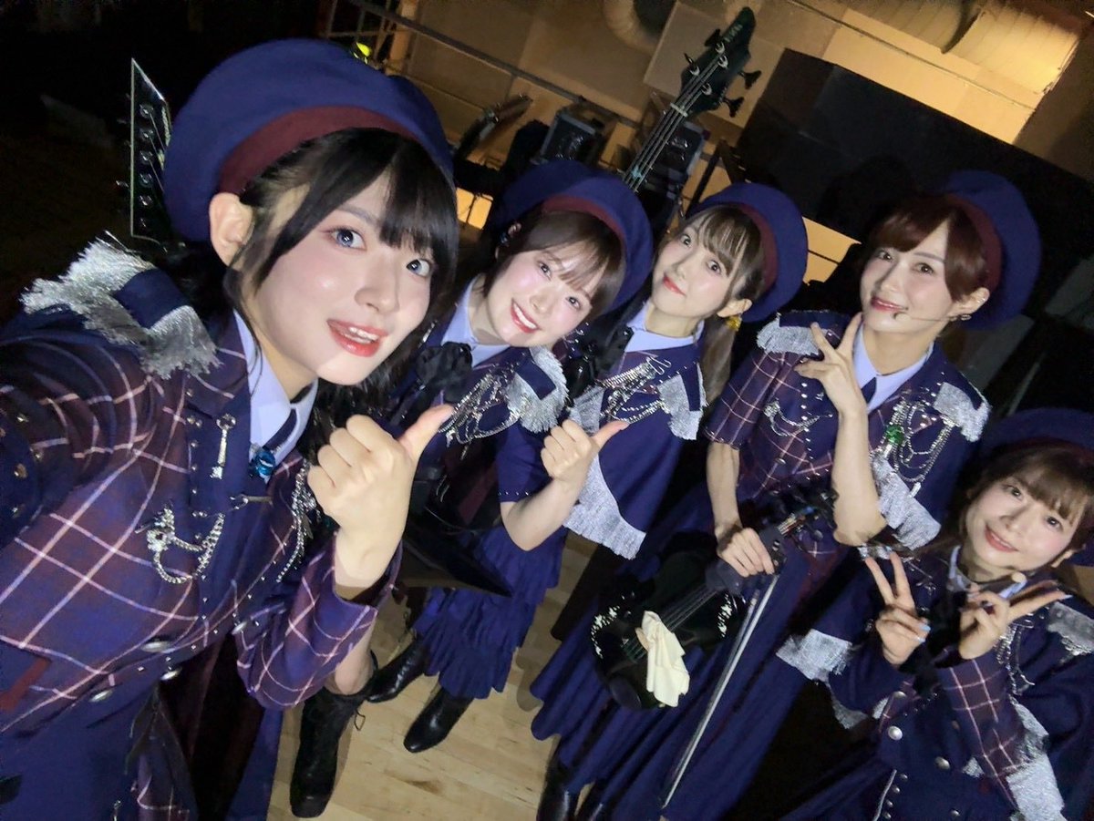 AyAsA_violin's tweet photo. #김치쿠라 #キムチクラ
【KIMCHIKURA Fes ‘26】
#Morfonica 韓国初ライブ✨
熱い熱い最高の景色をありがとうございました🦋🎻
初手「flame of hope」から始める攻め攻めドキドキのセトリでしたが、モニカみんなで力を合わせて頑張って参りました❤️‍🔥
お客様皆様のモニカコール感動だったな✨🦋🥹
また絶対来るぞーーーー💙
감사합니다🫶
#バンドリ