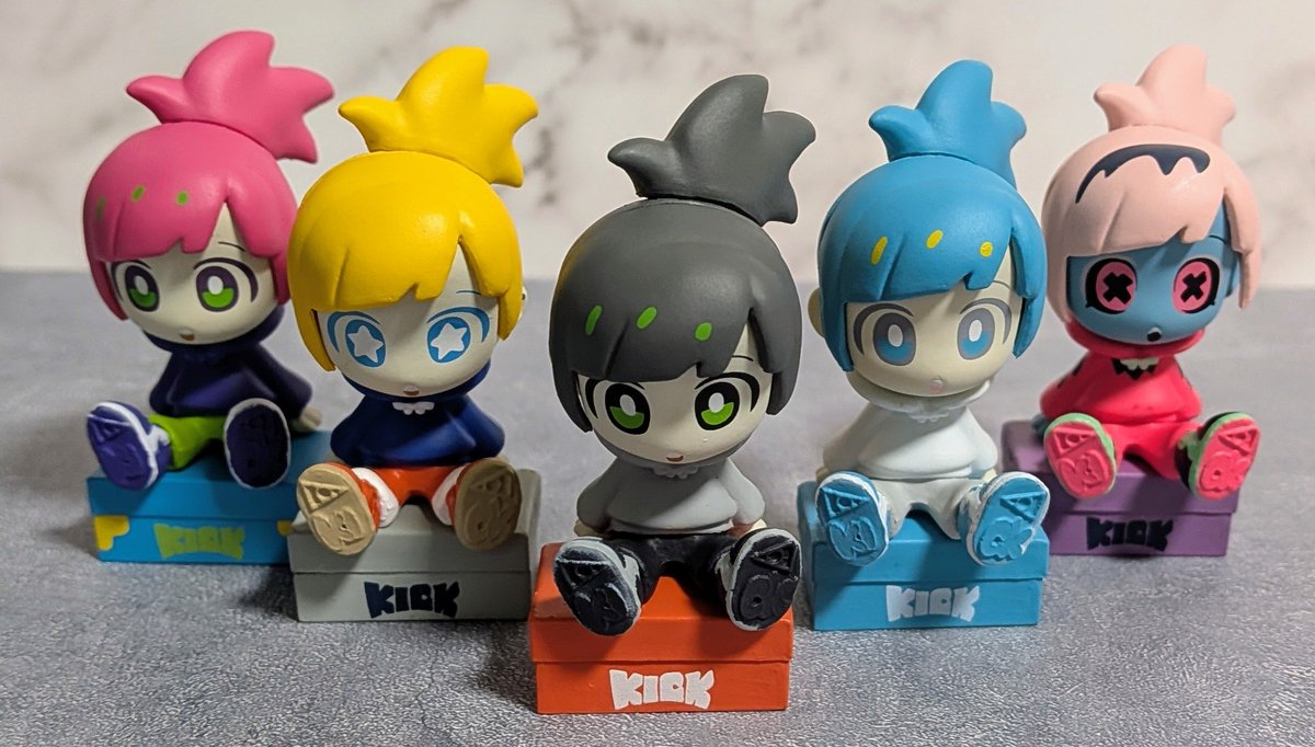 OFFZAKE_1's tweet photo. 「KICK IN CAPSULE」とKICKちゃんガチャ

TSUTAYA BOOKSTORE下北沢3FでのPOP UP👟
歴代KICKちゃんや新コラボ、グッズがたくさんで可愛い😊
ガチャガチャはOne up.さんではしごして被ったのを優しいお客さんと交換していただきコンプ😆✨こちらも可愛く、ソフビも欲しくなる😖
#KICKちゃん
#ToxicaTnxxb https://t.co/eSZD7sc8LS