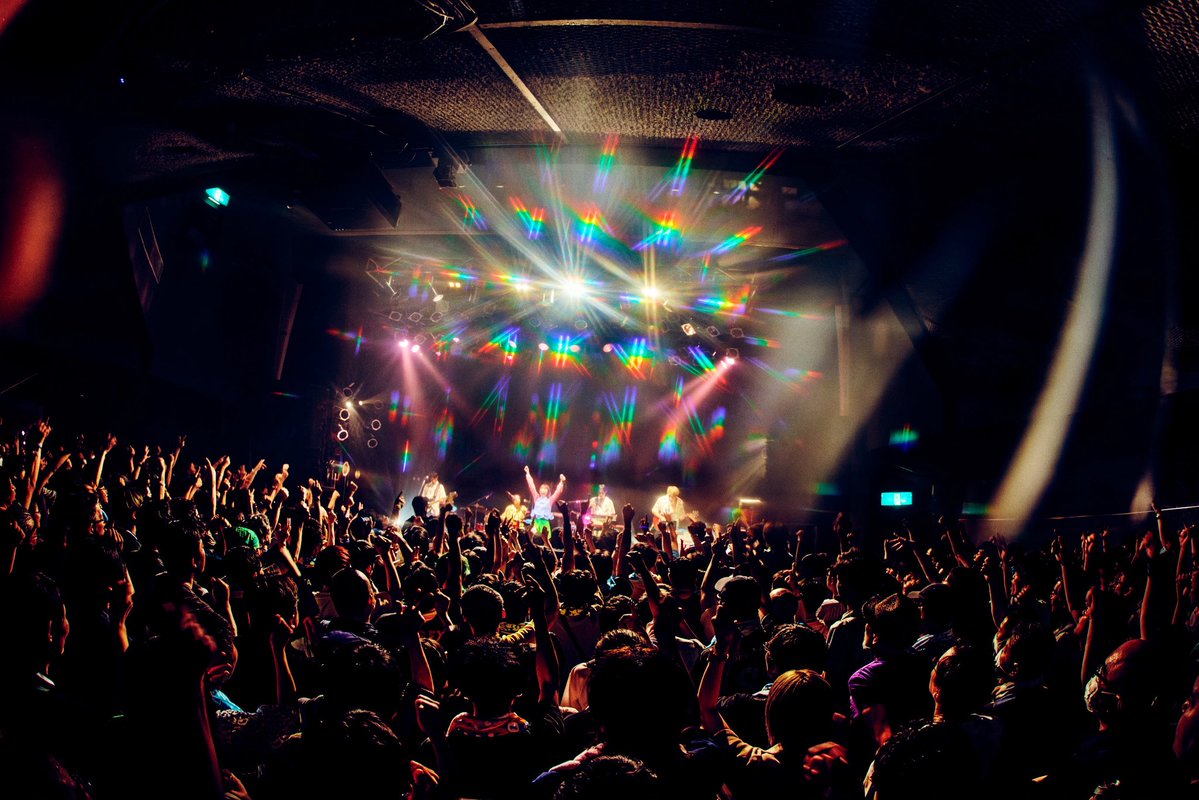mkh0614's tweet photo. 8th Anniversary
Release One-Man Live「ちゅーんあっぷ☆」
大切な時間を使って遊びに来てくれた皆！
本当にありがとうございました！
むちゃくちゃ楽しかったあぁ🎉🥳🎉

どれだけ暗い道でも、希望の光で導く
そんな願いを込めて、「スピラ・スピカ」という名前が生まれたよ🌟

デビューした頃から、その想いはずっと変わっていません。むしろ、皆と出会って、たくさんの時間を重ねてきた今、その想いはもっともっと強くなっています🎤

歌うことが好き。皆と「楽しい」を作るライブが大好き！！
スピスピの音楽が、笑顔のきっかけに少しでもなれていたら嬉しいです！！！

この先も、最高のバディとしてっ！
まだ見ぬ物語を一緒に紬いでいこうね📖🪶

Vo：スピラ・スピカ 幹葉
Gt：香取真人 Ba：芳井雅人
Key：重永亮介 Dr：岡本啓佑

photo by 浜野カズシ

#スピラスピカ #ちゅーんあっぷ