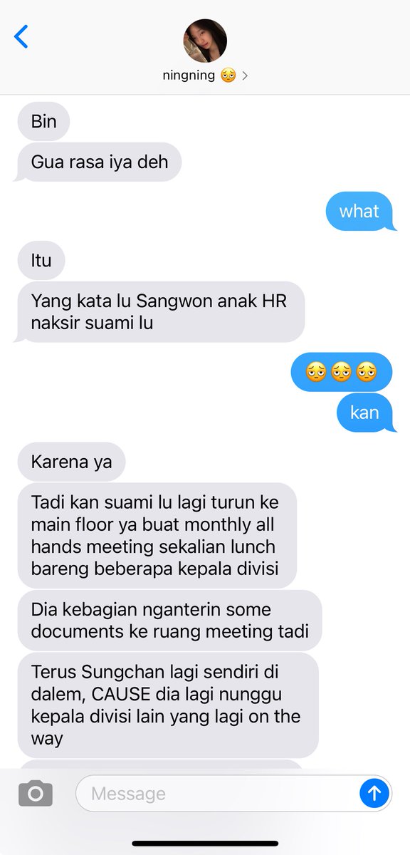 MJ2nds's tweet photo. Gimana kalau Syong si CEO tampan, mapan, dan tentunya idaman ini (tapi udah bersuami dengan Nen) ternyata di sukain sama karyawan nya sendiri?

Syongnen few tweets AU https://t.co/yRdElILRAV