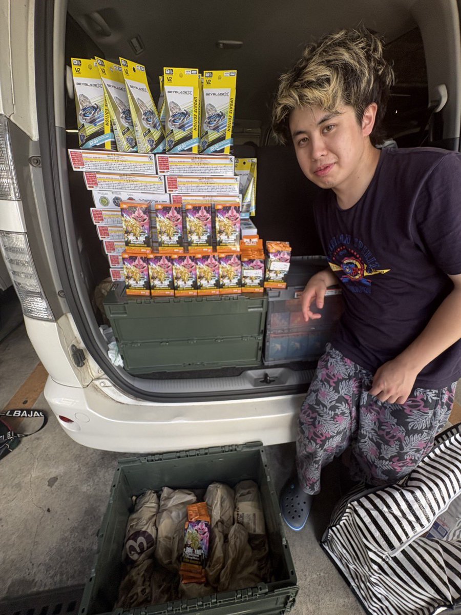 takotyasu's tweet photo. 🔥【タコ太郎軍団 メンバー募集】🔥

本日のメンバー購入報告の一部です📸
各自しっかり現場を回って利益商品を回収しています💰

現在所属 20名
📍関東限定
⚠️ 転売専業の方限定

少人数で情報の質・スピードを重視して活動しています。

📣 参加希望の方は
フォロー＆RTの上、DMください📩 https://t.co/caNO7awbkn