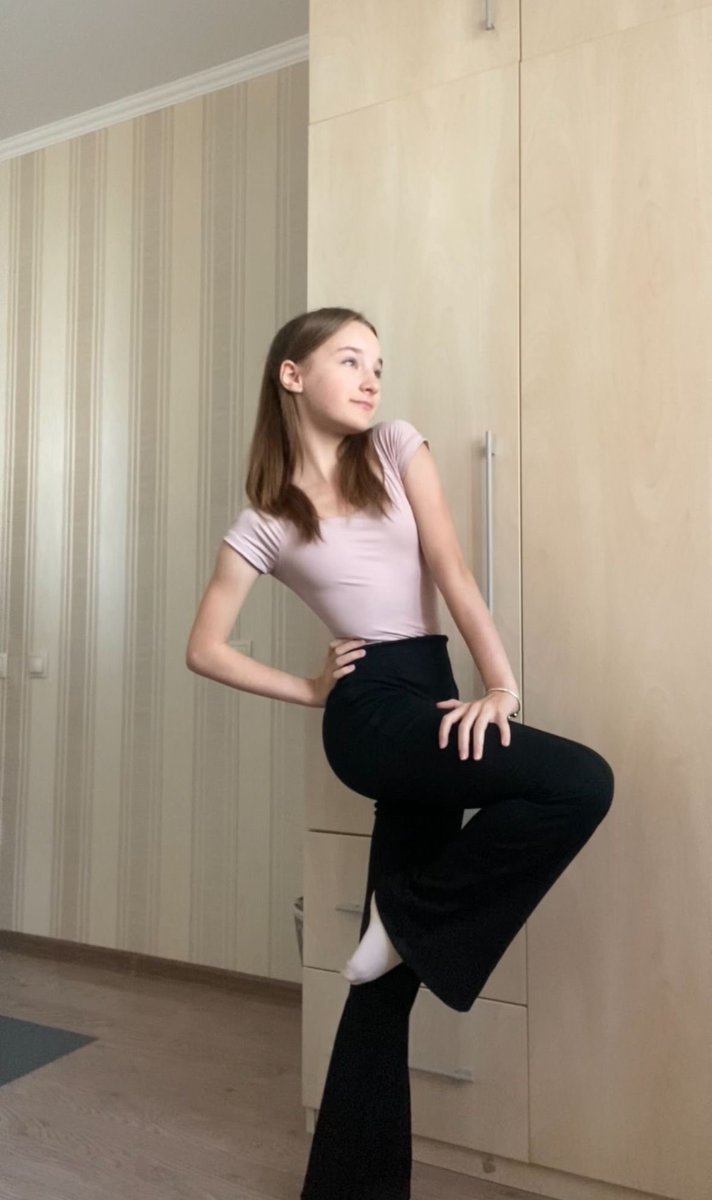 annaruralcam's tweet photo. My Little Model 😊❤️
#villagelife #rurallife #teenagers #teenage https://t.co/AroVM3deTm