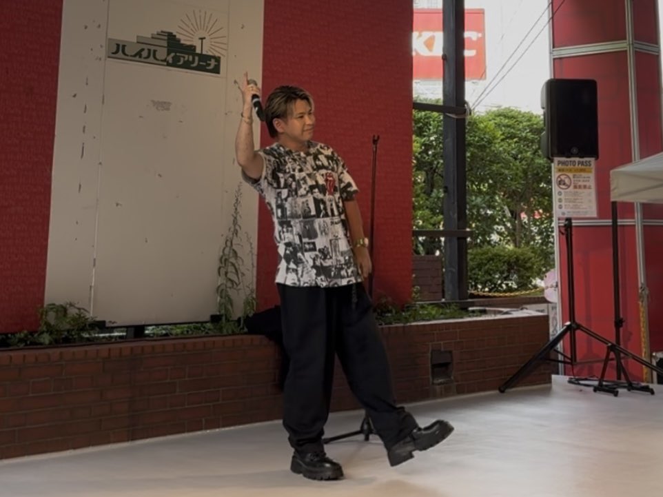 ayumu119's tweet photo. 【Music Splash Vol.1】上本町ハイハイタウン フリーライブありがとうございました！

今日気になってくださった方は
是非次のライブにも遊びに来てください🙏🏻

最高に楽しかった！！！ https://t.co/1TgWn6QaoN